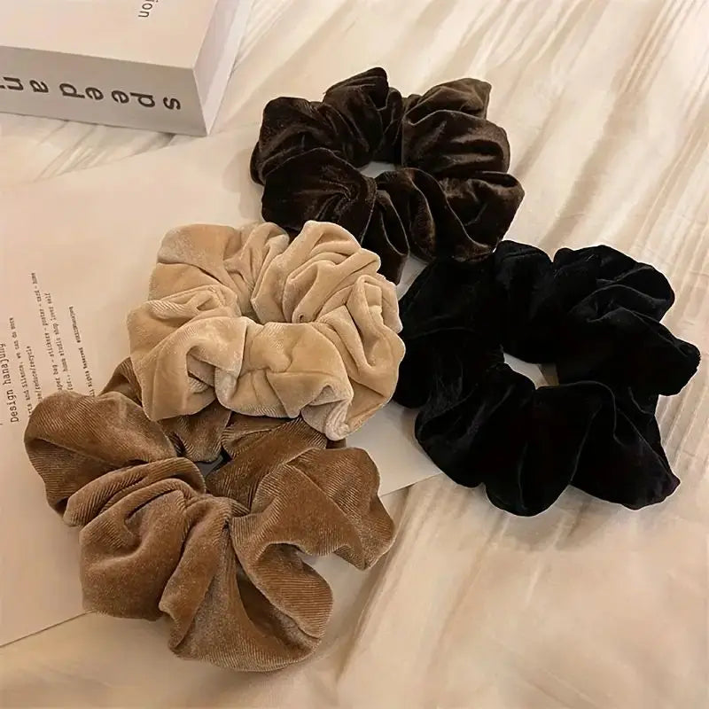 Beautiful 4Pcs Velvet Scrunchies