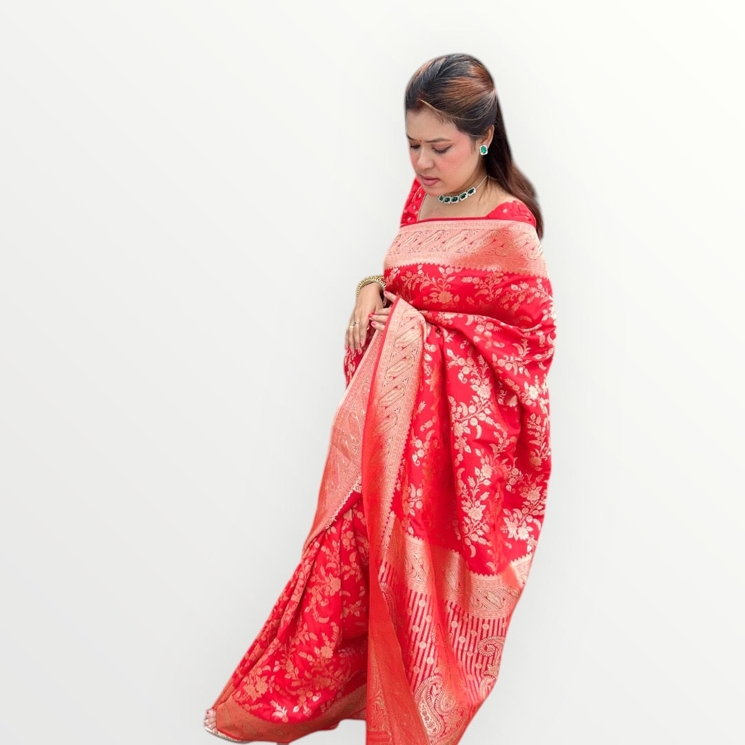 RED BANNO SAREE