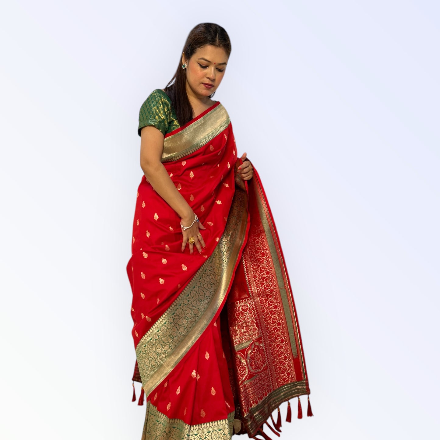 RED SILK BOOTI SAREE